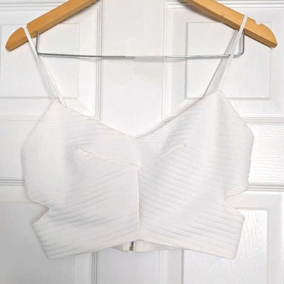 🔷Zara Creamy White Bralette/Crop Top With Cut-Outs On Both Sides - Picture 2 of 6